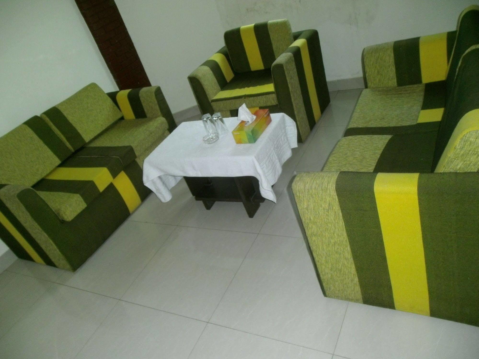 Hotel Air Inn Dhaka - Airport View Exteriör bild